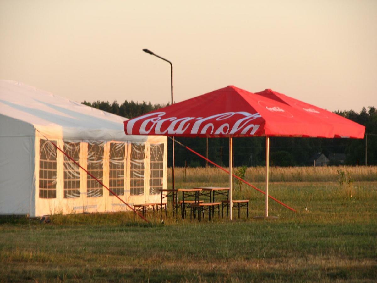 Brochów Strefa Kampinosヴィラ エクステリア 写真
